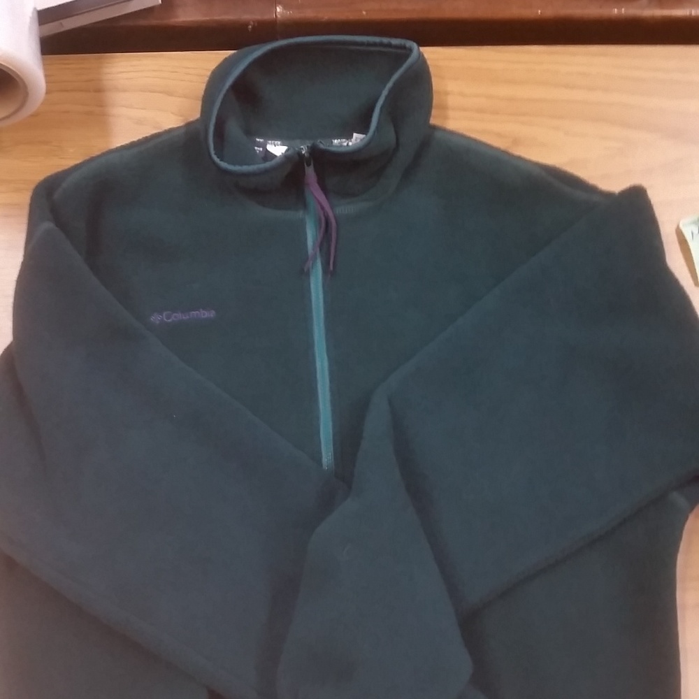 Green Columbia Fleece with Purple Accent